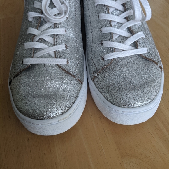 Like New Toms Silver Metallic Leather Lenox Sneakers - Picture 3 of 12